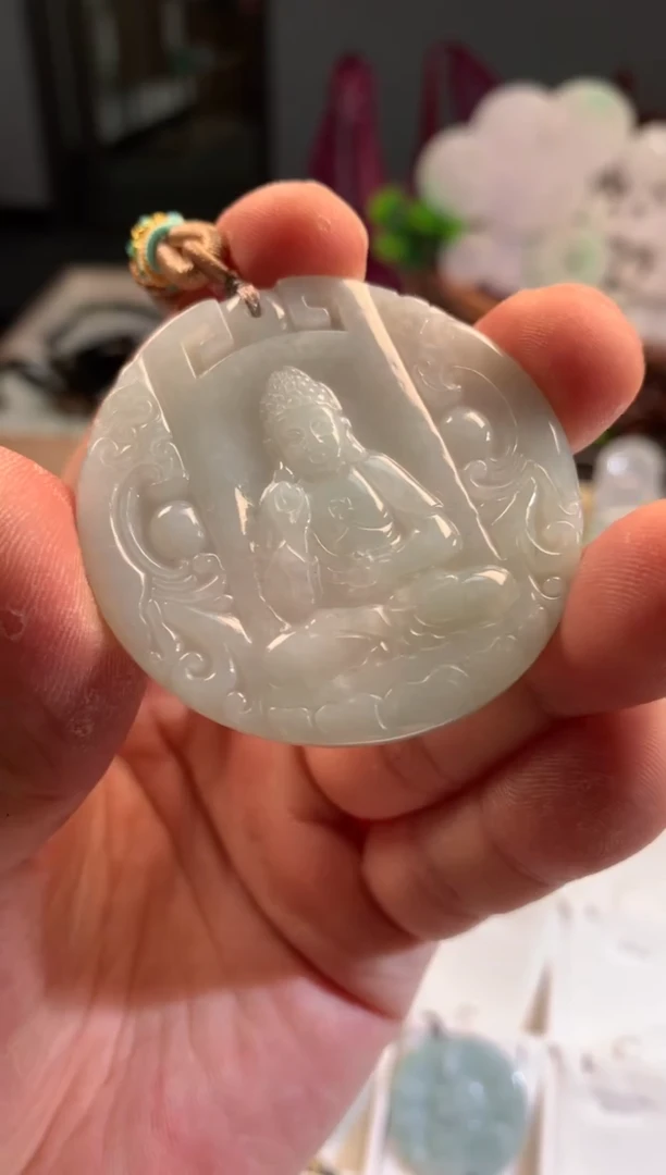 【闪购商品】翡翠颈饰未镶嵌02/18/120