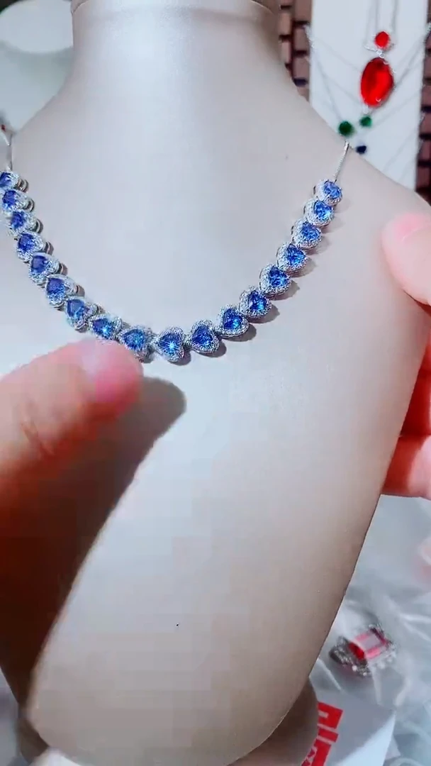 颈饰蓝宝石未镶嵌蓝宝石279