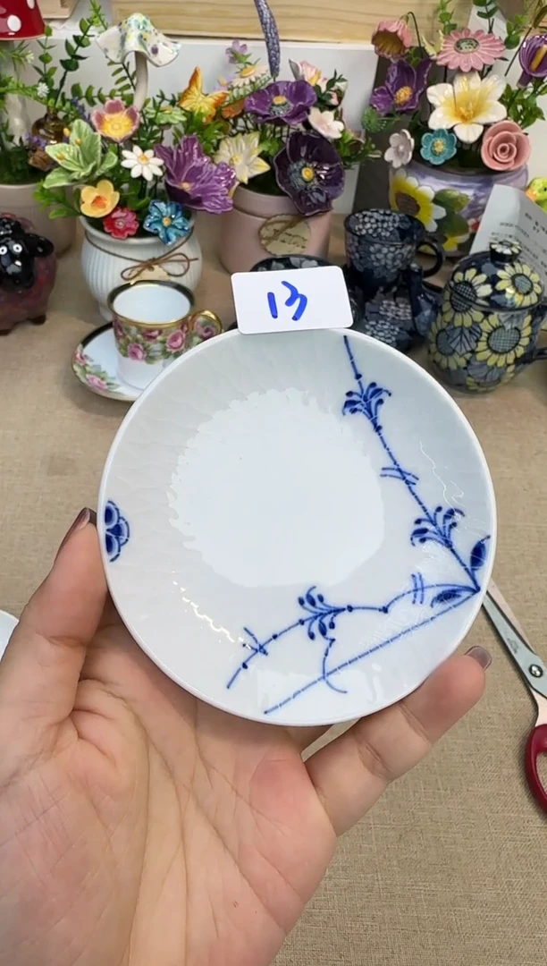 瓷片泡泡家的瓷器真好看