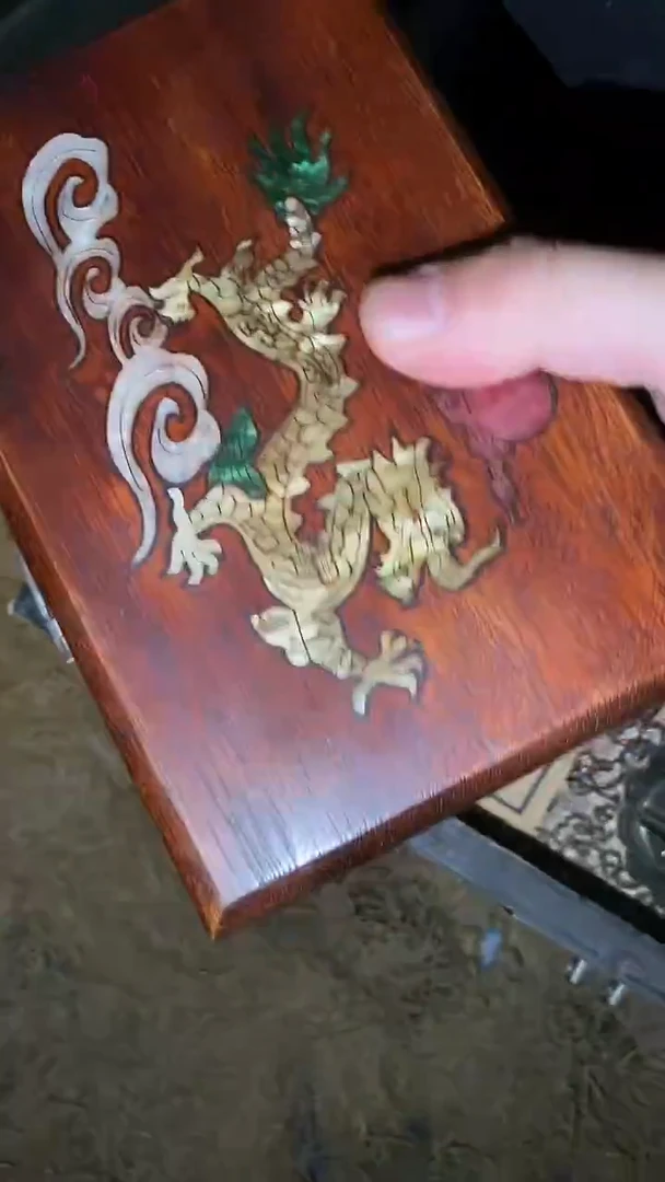 (松柏优品）摆件一个