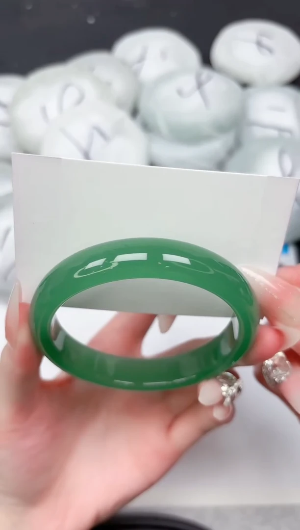 未镶嵌手镯石英质玉324-63.2