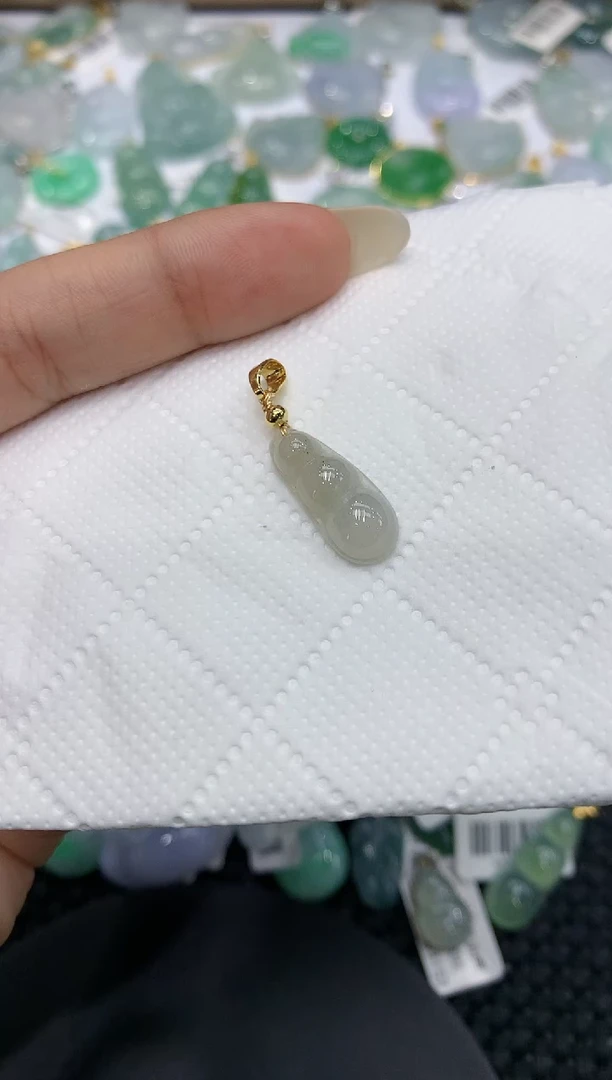 颈饰未镶嵌翡翠111111111111