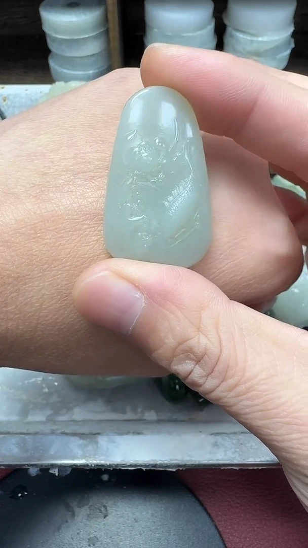 颈饰未镶嵌和田玉1