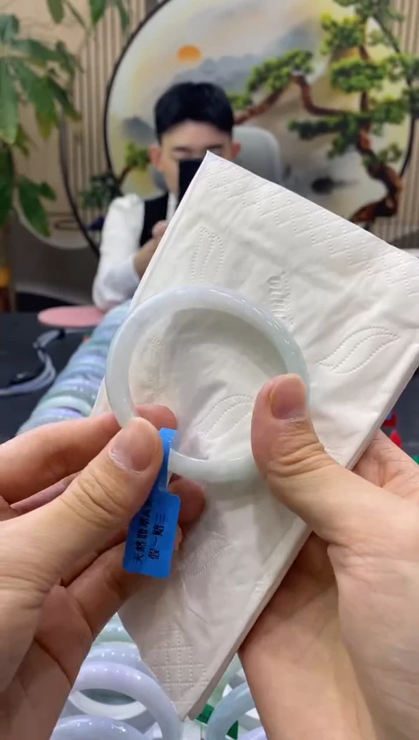 未镶嵌手镯翡翠0856