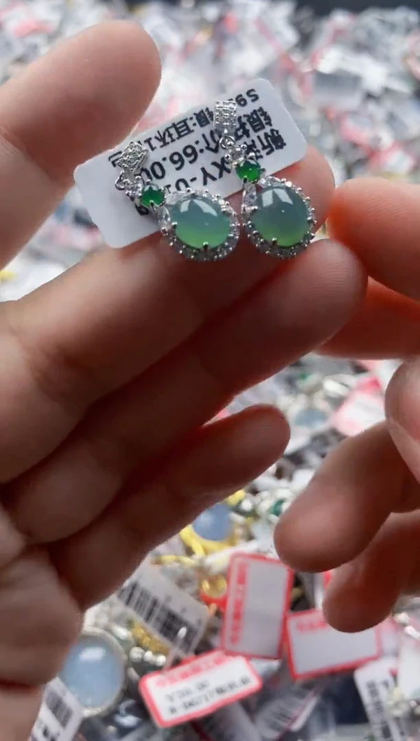 翡翠戒指银S925镶嵌6666      9