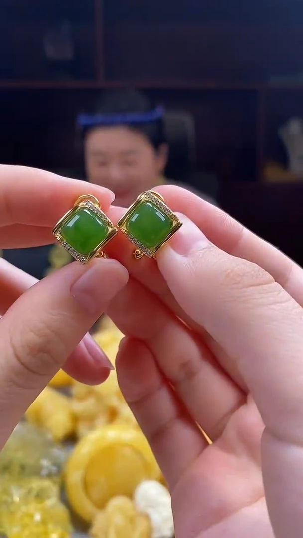 未镶嵌和田玉耳饰耳环