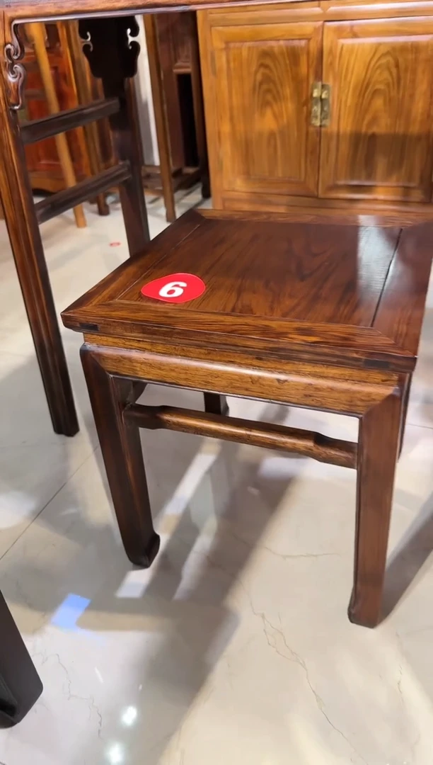 【闪购商品】木木艺黄花梨花纹方凳798.888