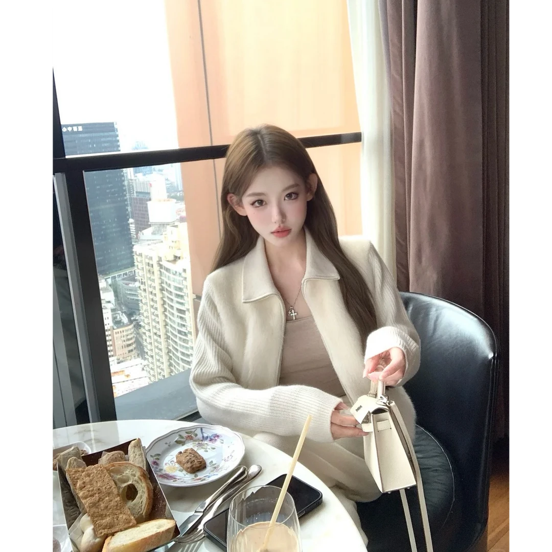 韩系时尚高级感针织开衫外套2025秋冬新款显瘦上衣配高腰长裤套装