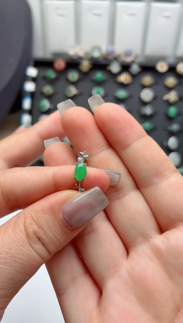 银S925镶嵌戒指翡翠.