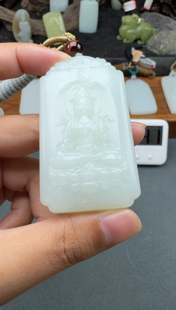 颈饰未镶嵌和田玉1