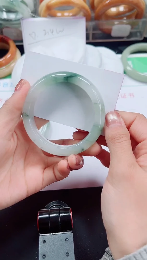 未镶嵌手镯石英质玉290-53/54