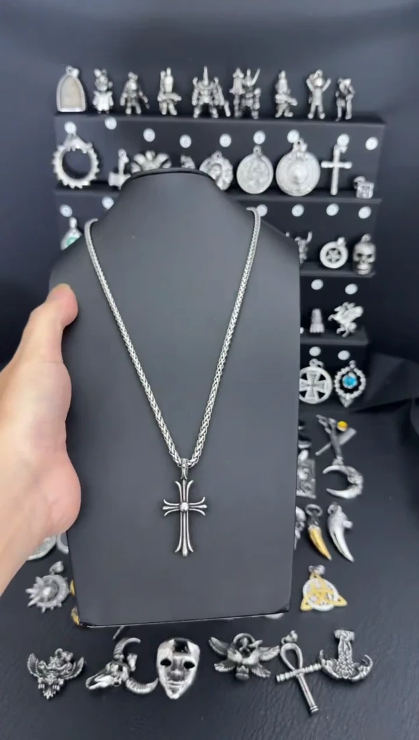 钛钢树脂C*Z十字架吊坠搭配龙骨项链60CM长