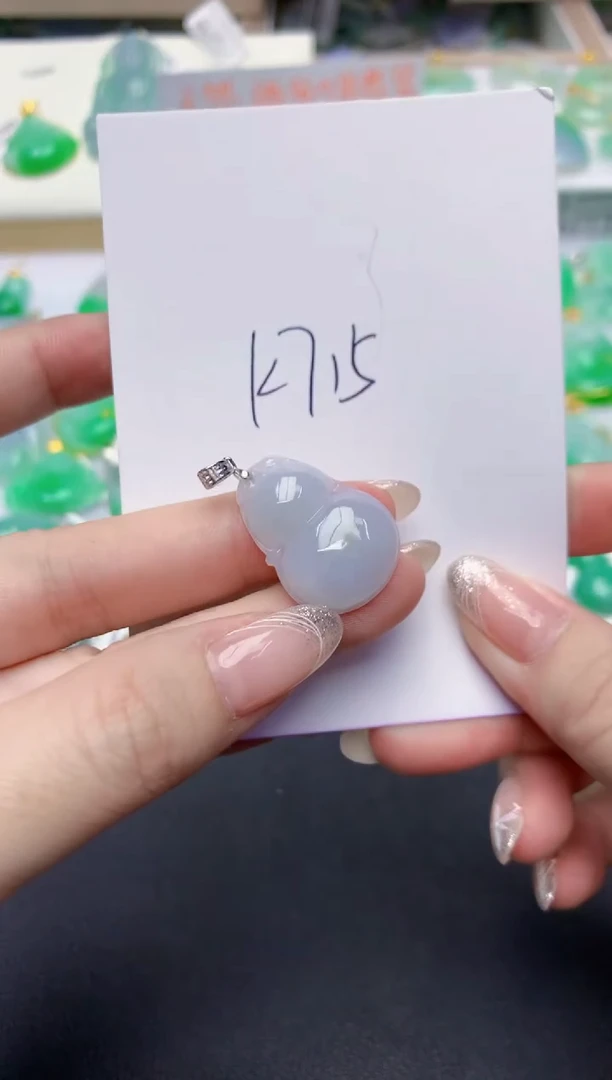 翡翠未镶嵌颈饰111111111