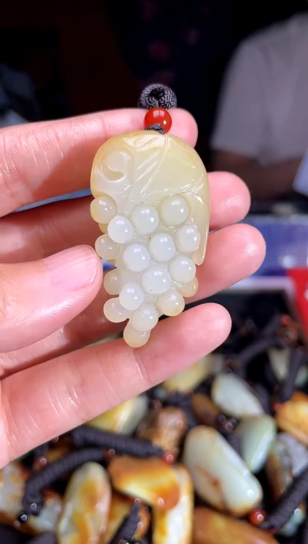 和田玉未镶嵌挂件1