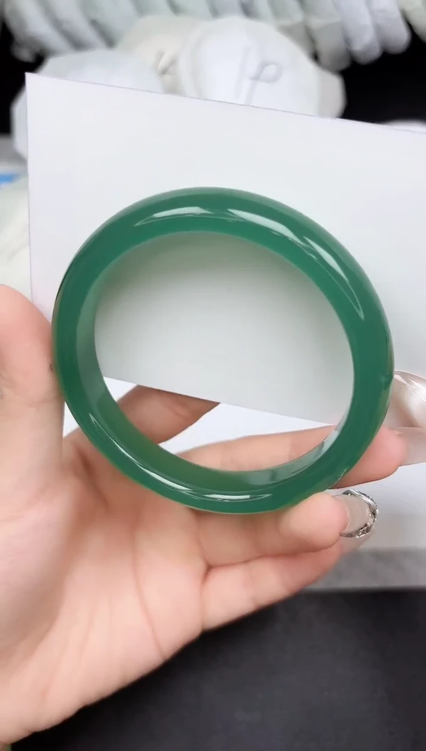 未镶嵌手镯石英质玉31-6162