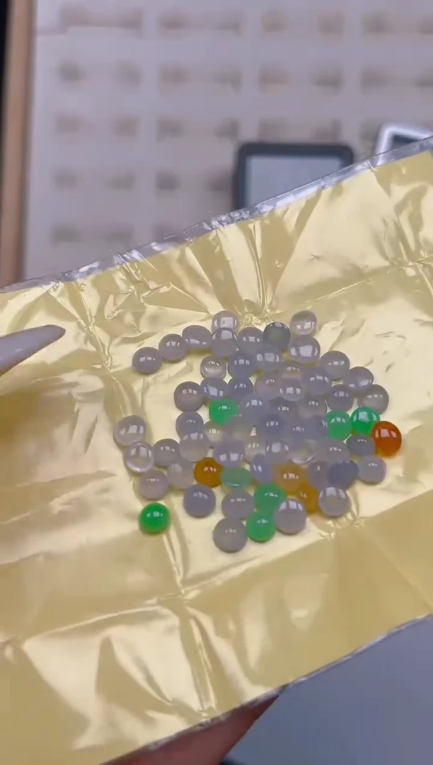 未镶嵌定制翡翠天然翡翠蛋面27