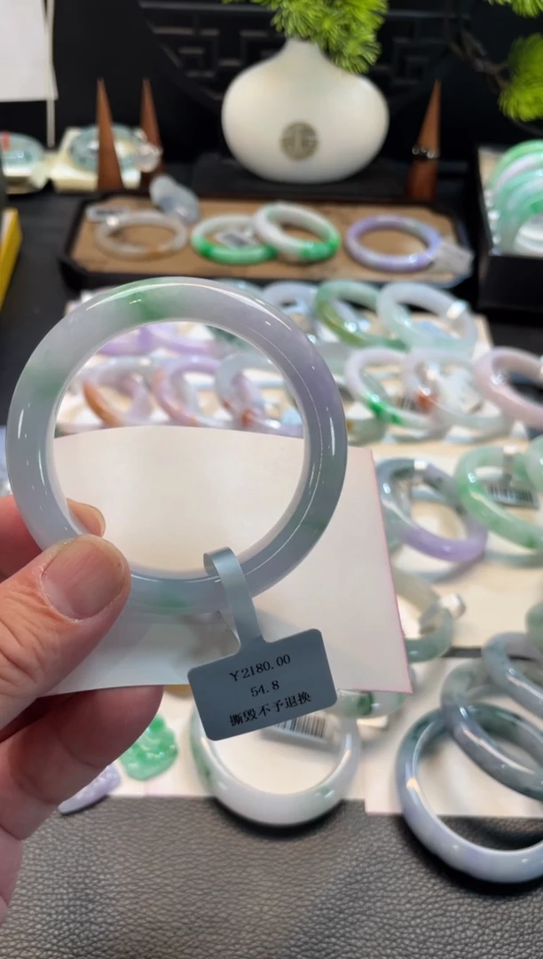 未镶嵌手镯翡翠81号 54.8正圈 有纹