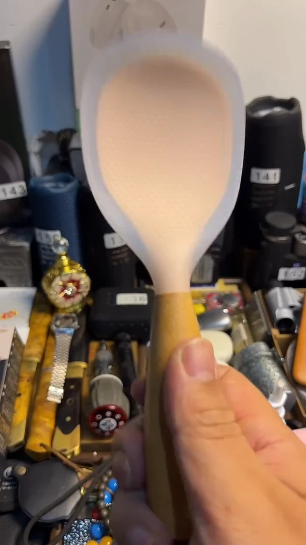 瓷片闪购商品 如图所示