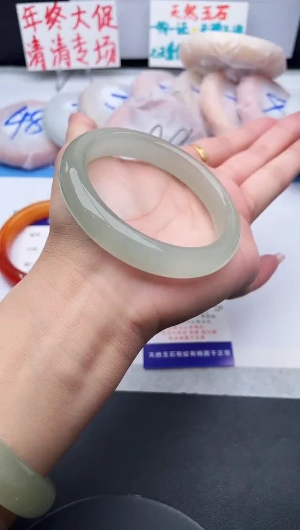 未镶嵌手镯石英质玉j37-DB59+