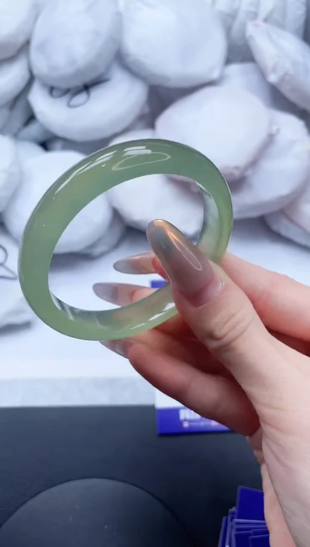 【闪购商品】石英质玉手镯未镶嵌19L322-53