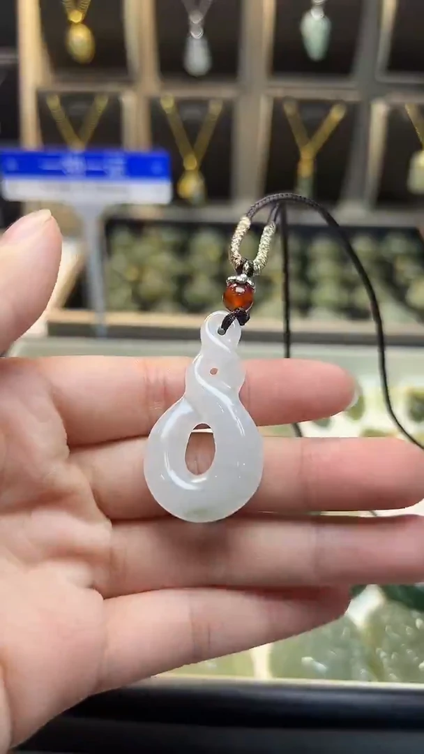 吊坠(不含链)未镶嵌石英岩玉吊坠(不含链) 未镶嵌 石英岩玉