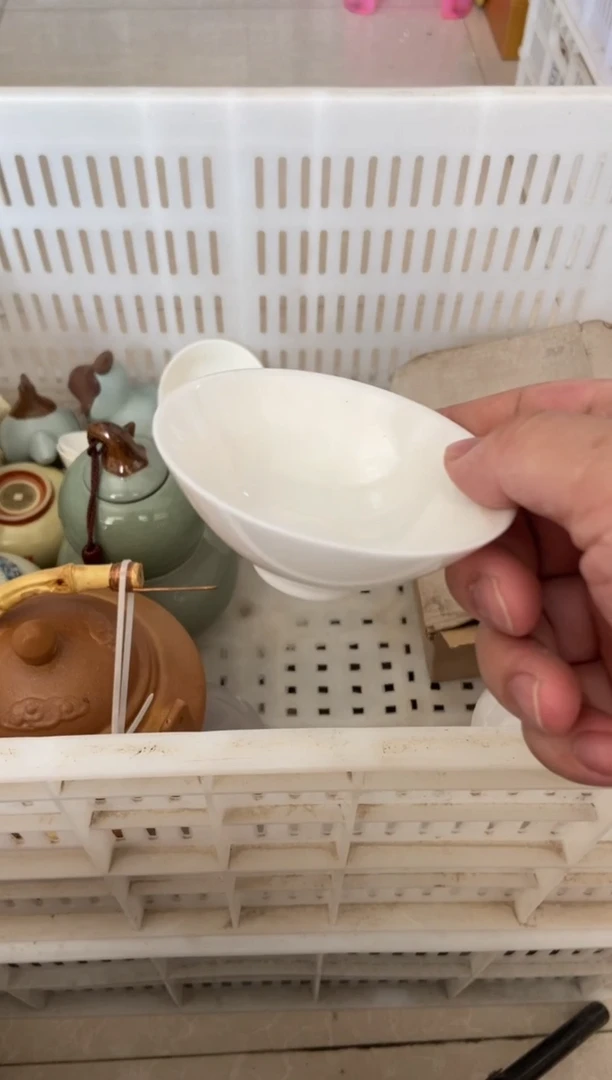 杯无运费险有瑕疵的摄影的产品有使用过的痕迹有点脏介意勿拍