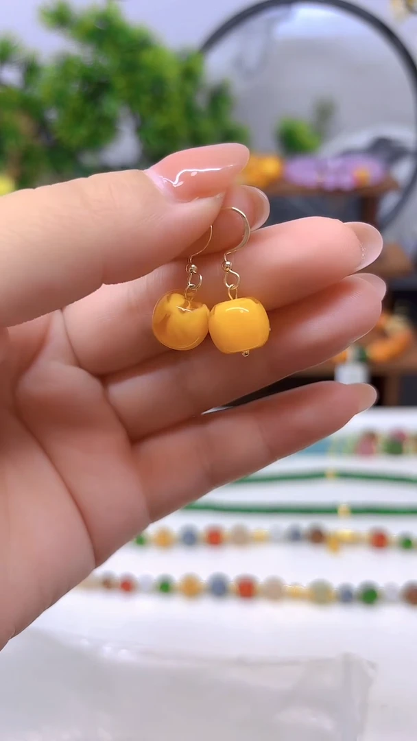 蜜蜡14K金镶嵌耳饰E01