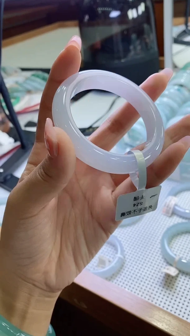 未镶嵌手镯翡翠正圈55圈口，25