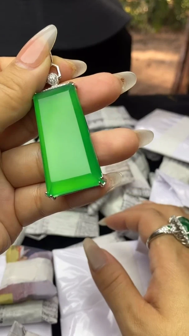 满色吊坠    所见即所得