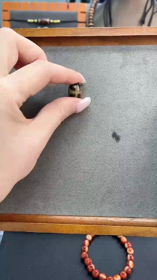 玛瑙/玉髓散珠04牙黄贵人