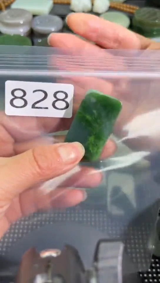 未镶嵌和田玉珠宝半成品牌子