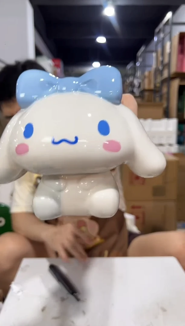 瓷片玉桂狗蹲坐笔筒