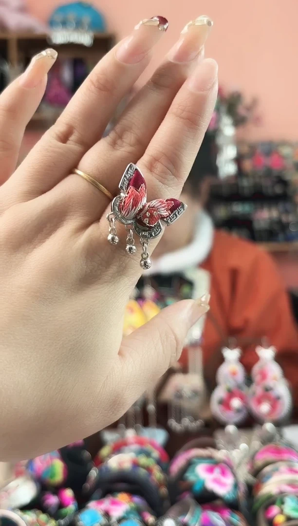 艺枝独绣手工饰品73