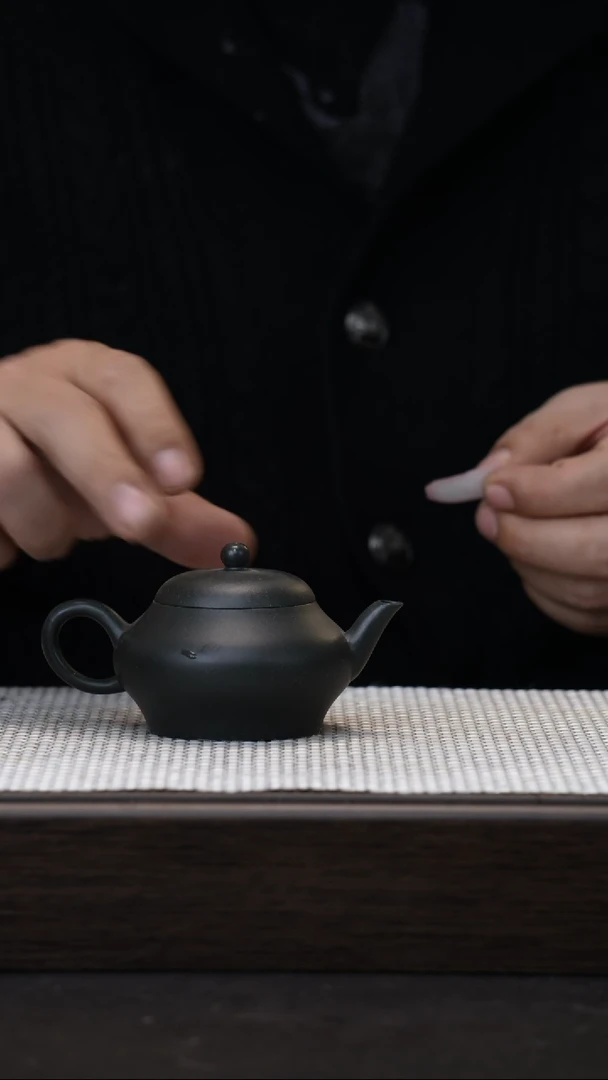 【闪购商品】紫砂茶壶宜兴紫砂壶 君子兰120cc