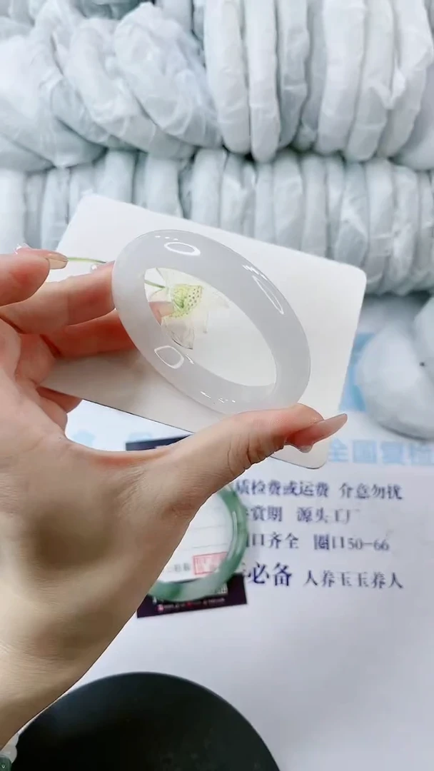 【闪购商品】石英质玉手镯未镶嵌0598825926-多样性发货