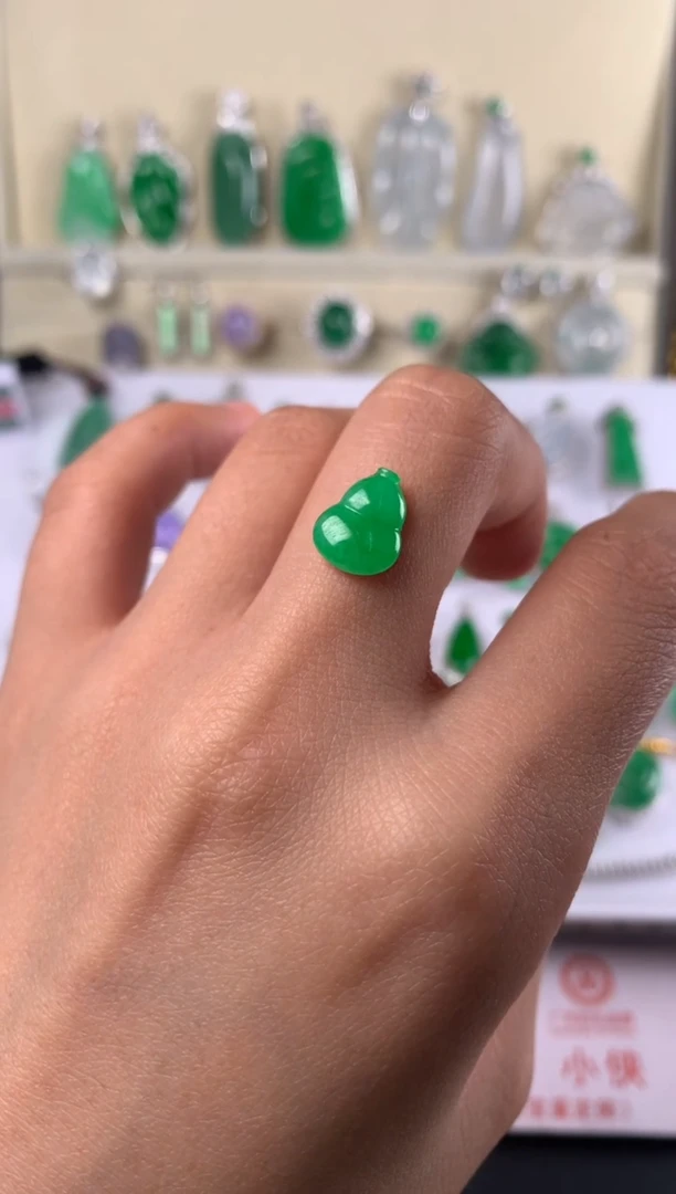 未镶嵌定制翡翠裸石（镶嵌定制）