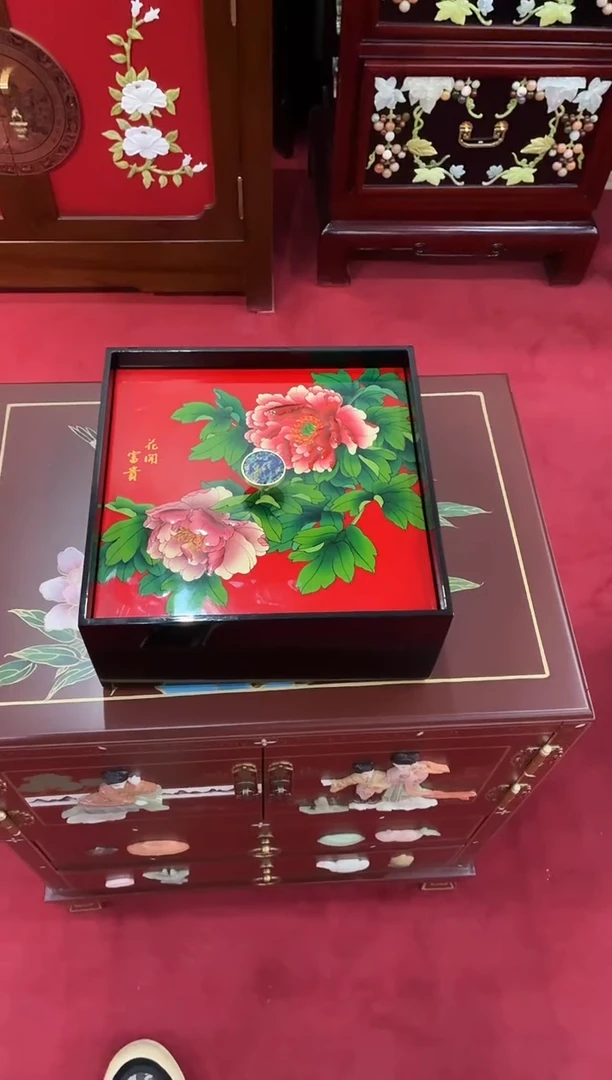 扬州漆器  牡丹正方果盒