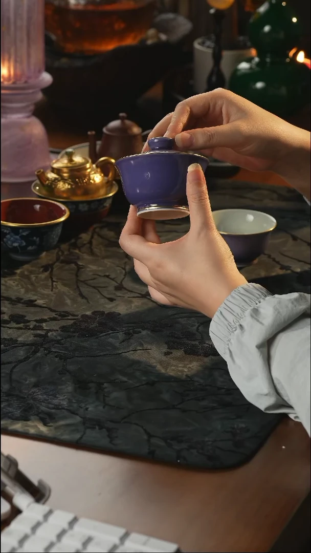 瓷片一如山坊