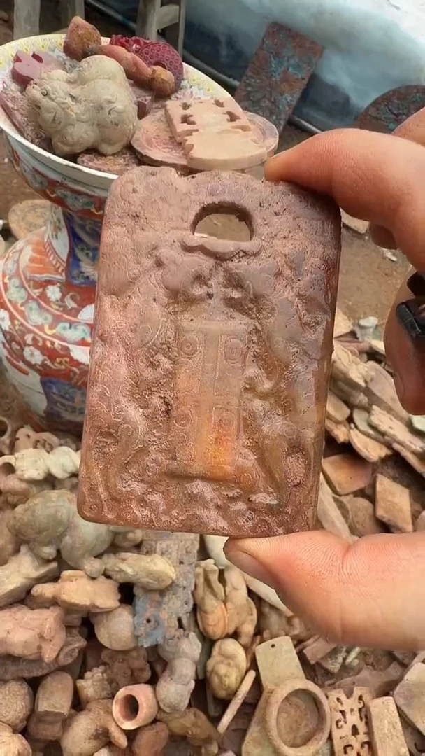 未镶嵌岫岩河磨玉（透闪石质玉）挂件不**说岫岩河磨玉