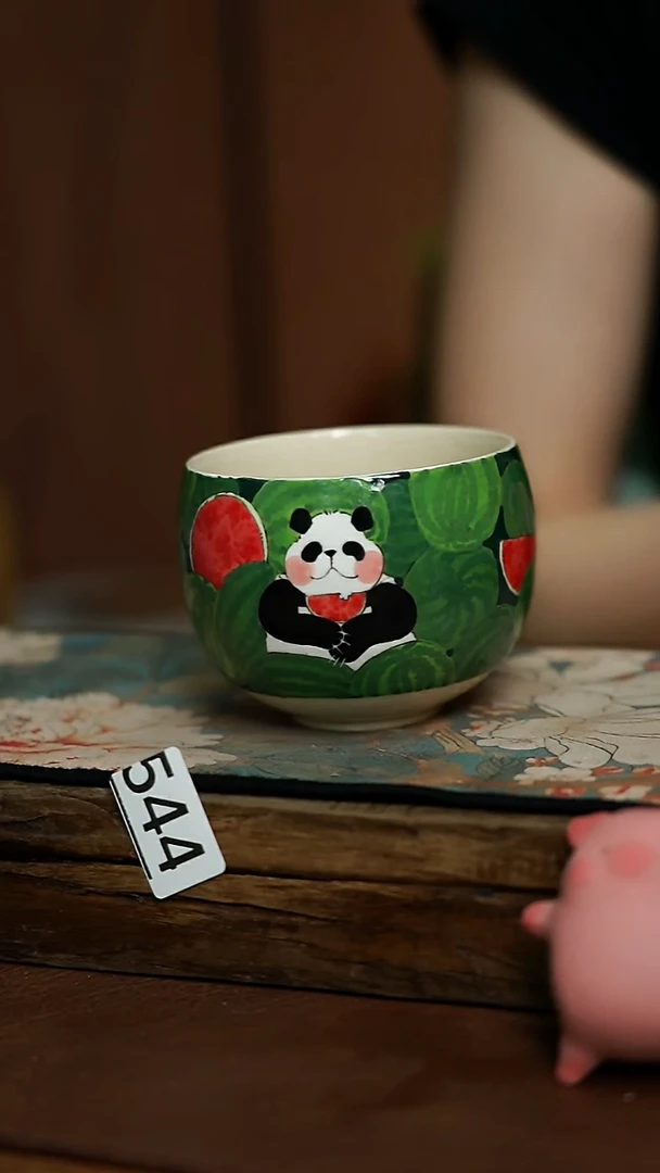 紫霞设计师 手握