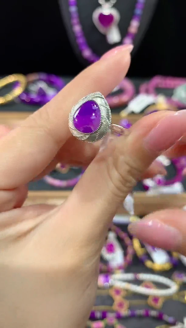 苏纪石（舒俱来）18K金镶嵌.戒指