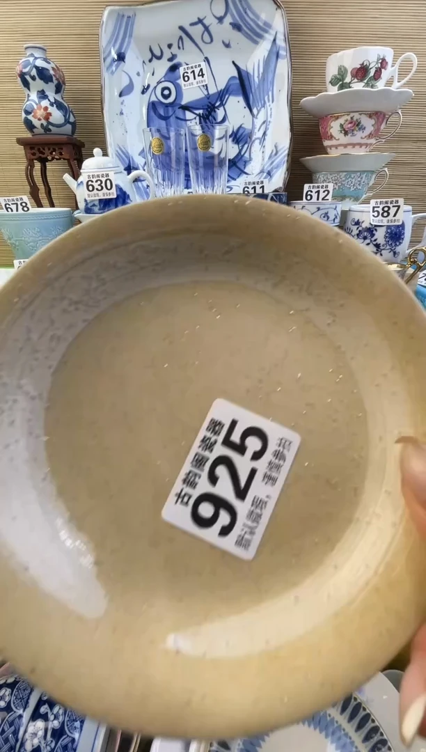 摆件小***官摆件瓷器瓷器瓷器