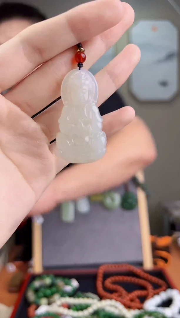 颈饰未镶嵌和田玉一物一证 拍一单发一个