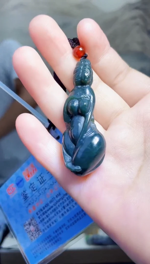 颈饰未镶嵌和田玉1