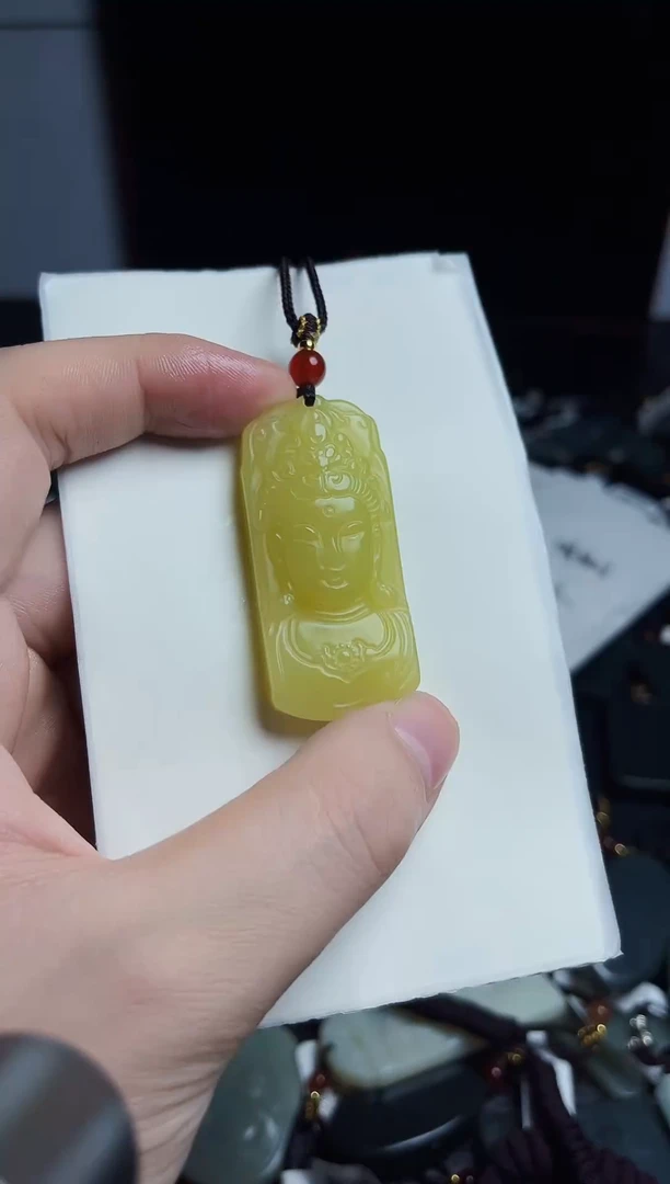 颈饰未镶嵌和田玉1