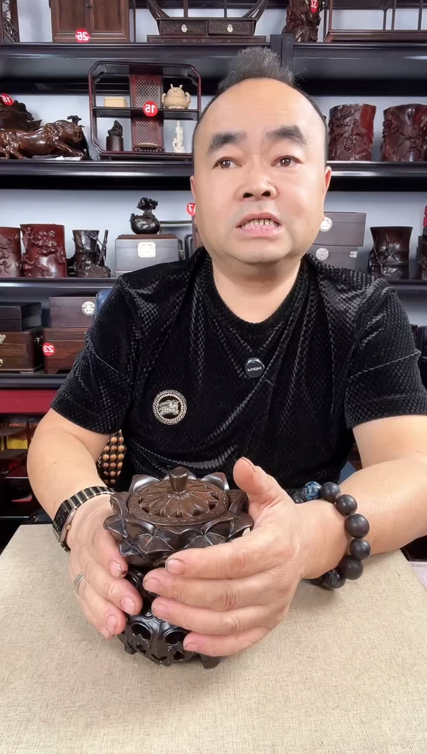 木2782+新莲底座老李红木工艺品