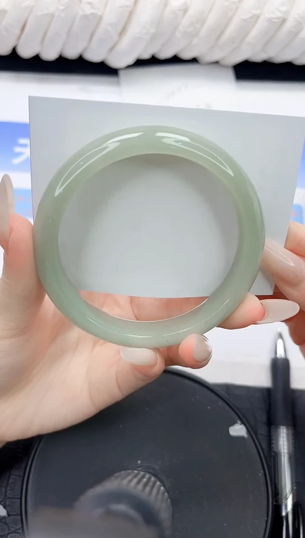 未镶嵌手镯石英质玉131-60