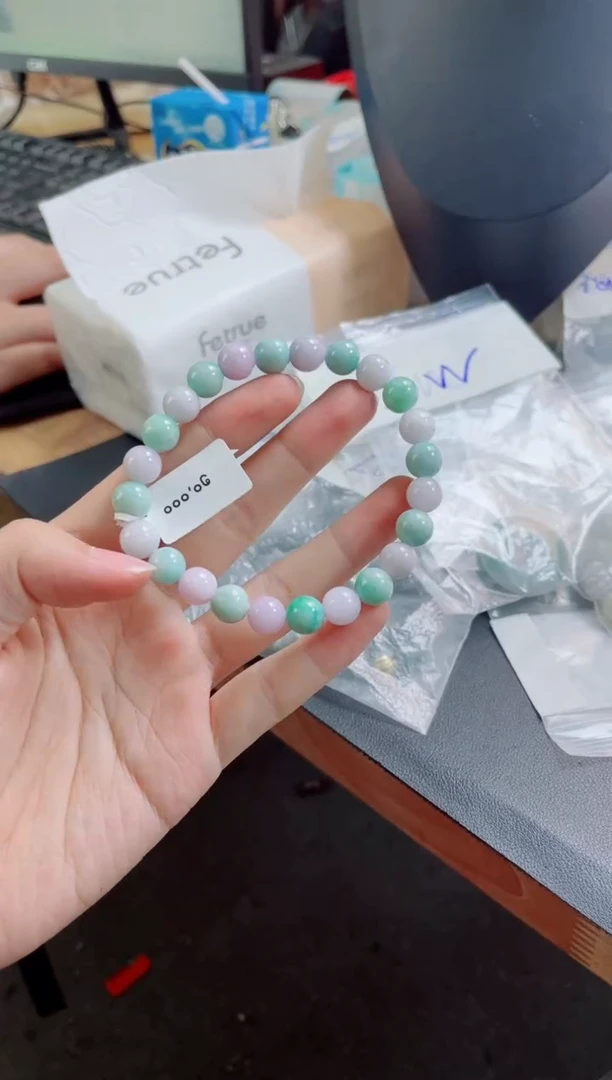 定制翡翠未镶嵌珠串