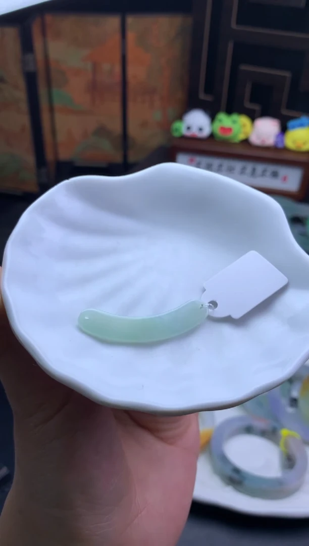 颈饰未镶嵌翡翠清*酒玉衡