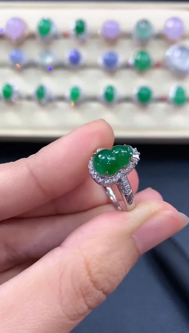 【闪购商品】翡翠戒指18K金镶嵌B123     